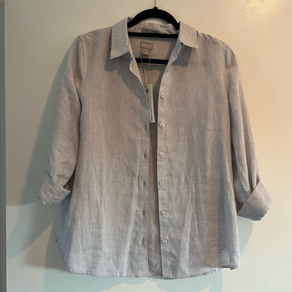 ** BRAND NEW ** Chicos Women’s button down